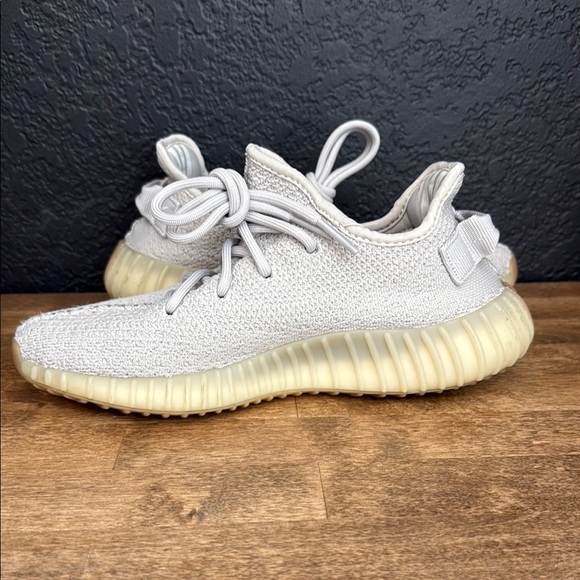 Adidas Men’s Yeezy Boost Size 6 - Picture 7 of 12